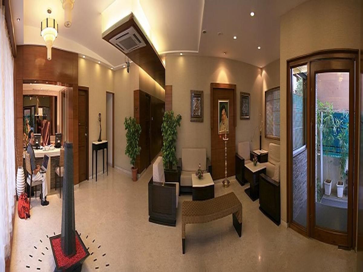 Hotel Dr Rajkumar International Bangalore Exteriör bild